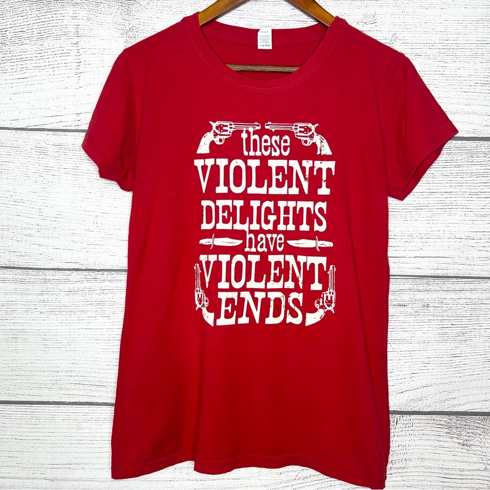 “These violent delights have violent ends” T-Shirt
Size Large Romeo & Juliet
